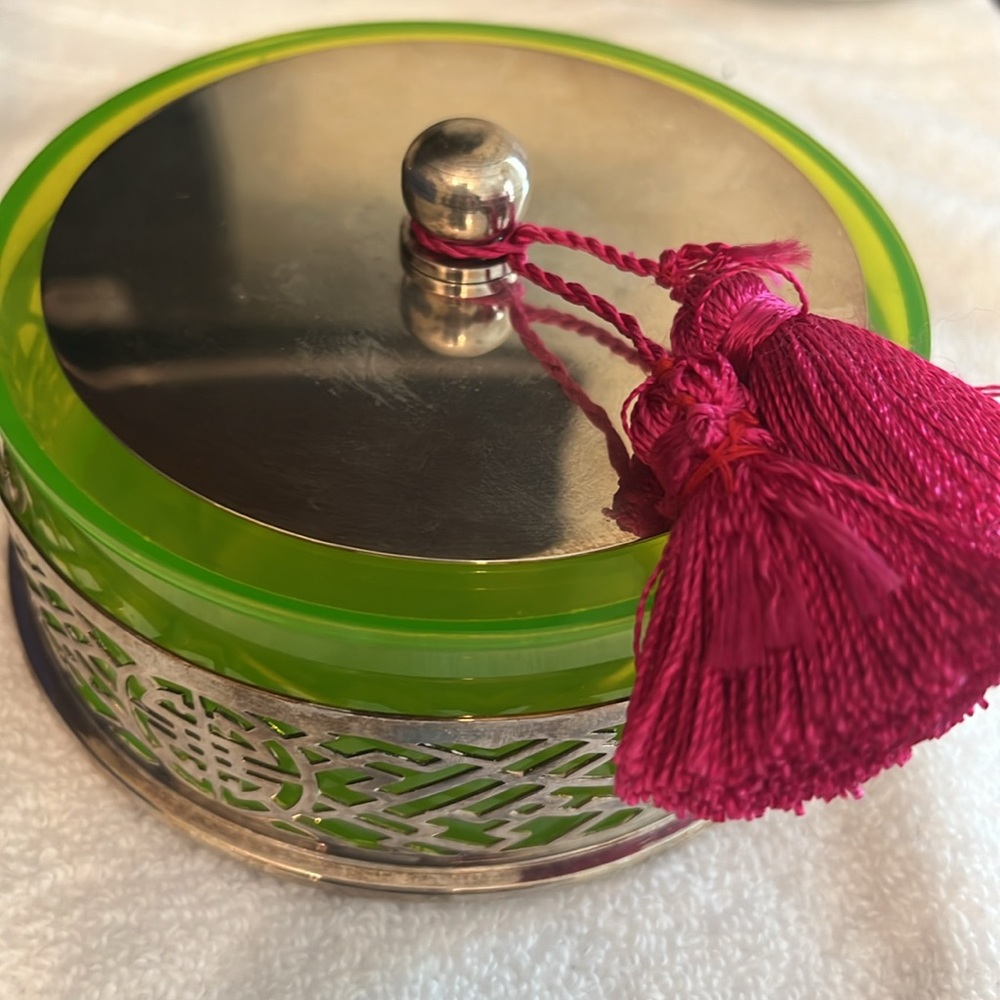 Shanghai Tang round dish with lid